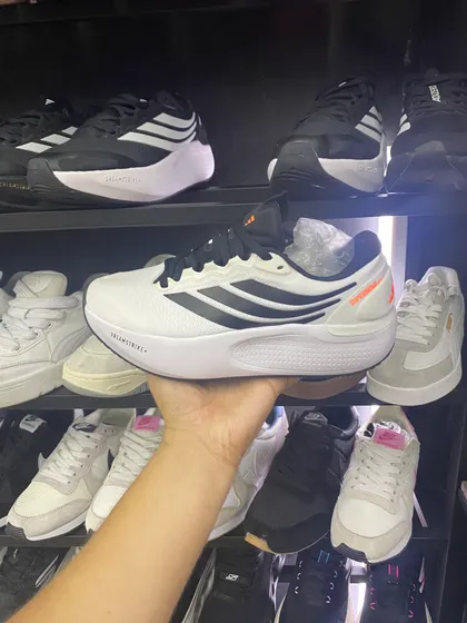 Adidas Supernova Blanco / Negro con naranja