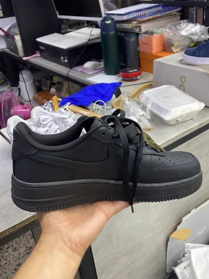 Nike Air Force 1 Negro total