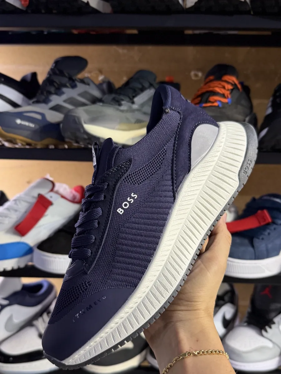 BOSS Azul marino