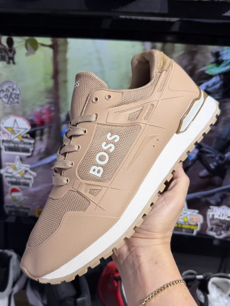 BOSS Beige