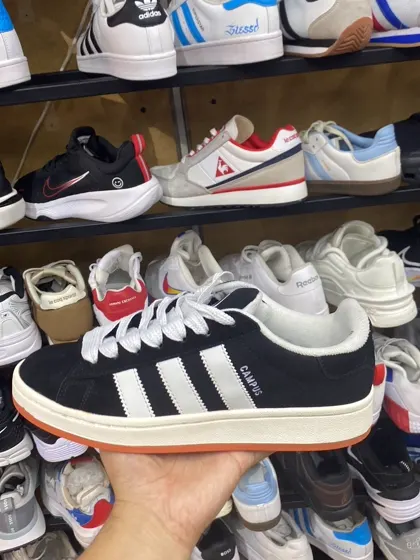 Adidas Campus Negro / Blanco con gum
