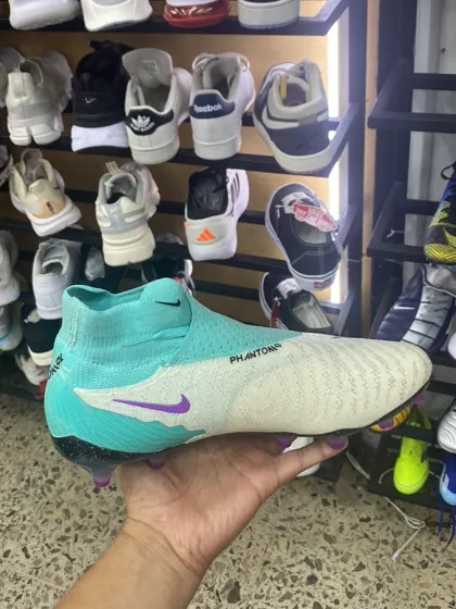 Nike Phantom GX Menta / Blanco