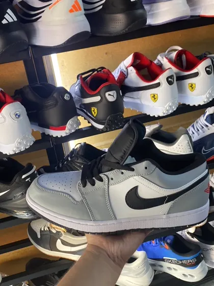 Air Jordan 1 Low Wolf Grey (gris / negro / blanco)