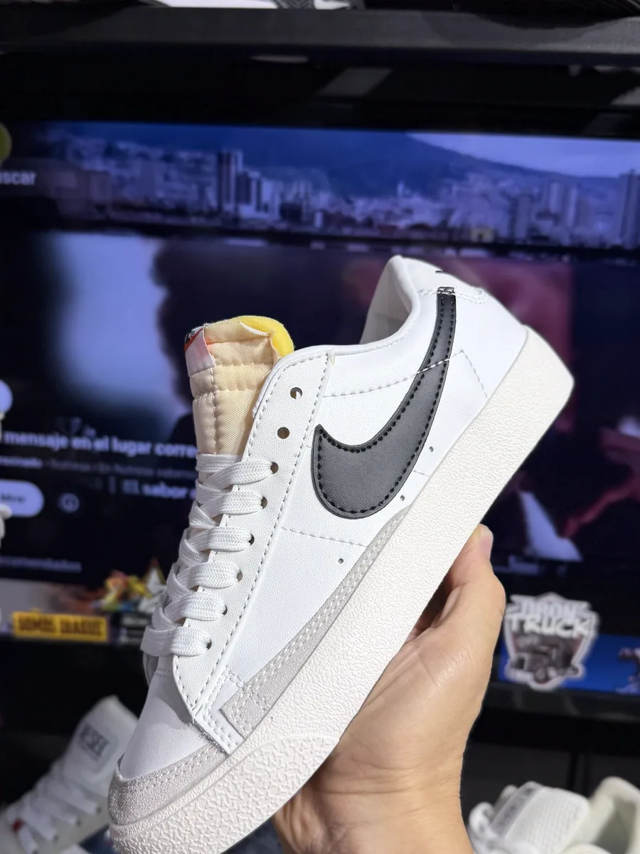 Nike Blazer Low Blanco / Negro