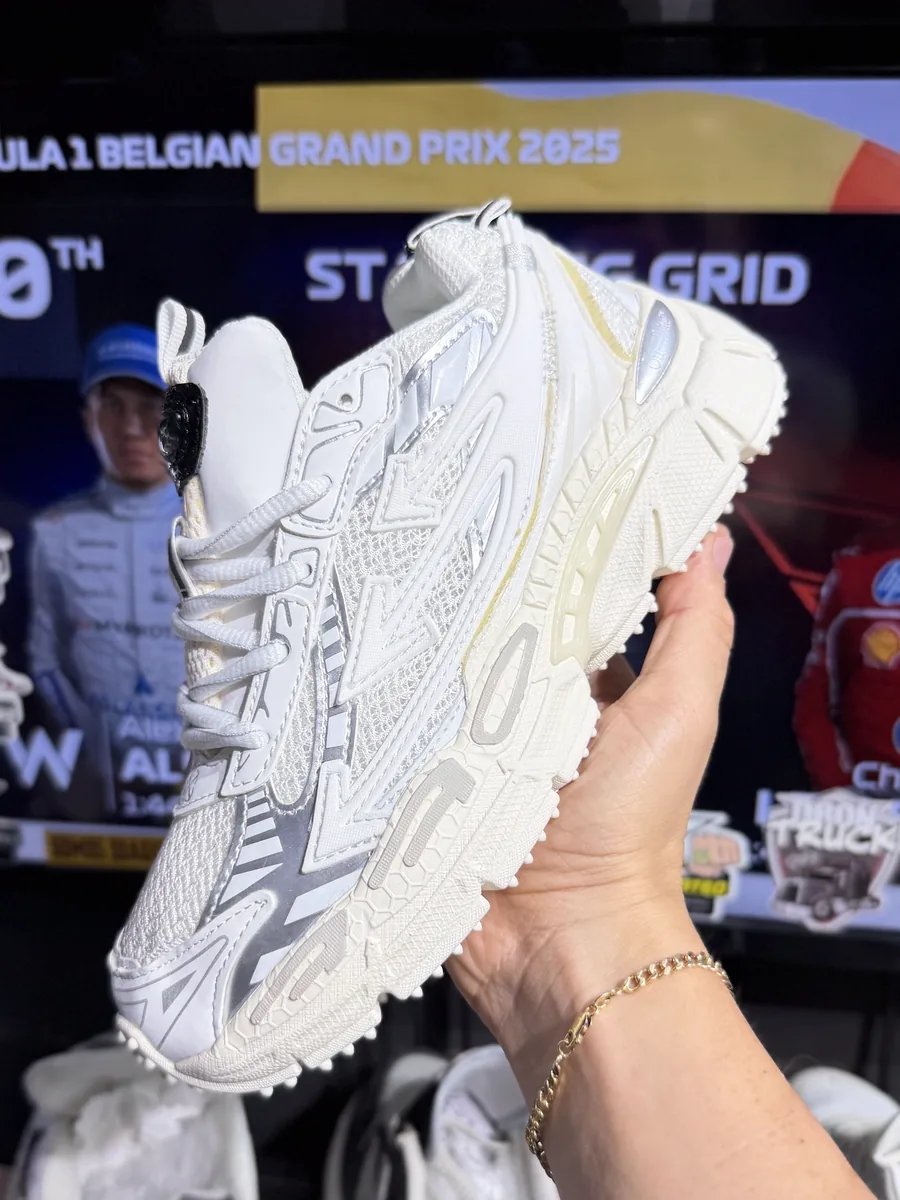 Nike Zoom Vomero 5 Blanco / Crema