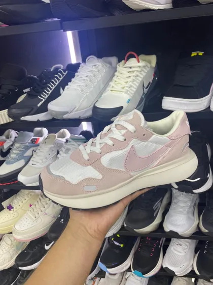 Nike Waffle Rosa pastel / Blanco