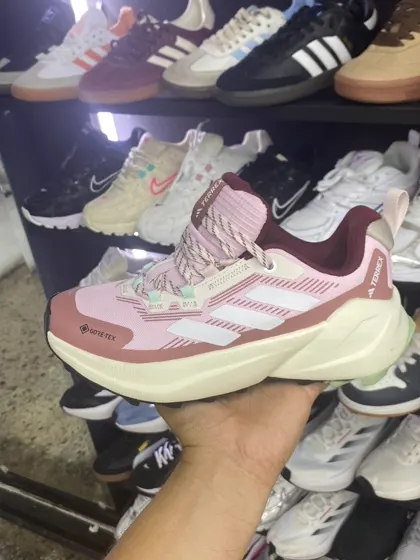 Adidas Terrex Rosa / Borgoña (dama)